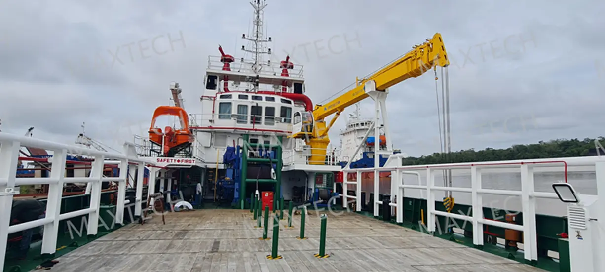 Telescopic Boom Marine Crane.png