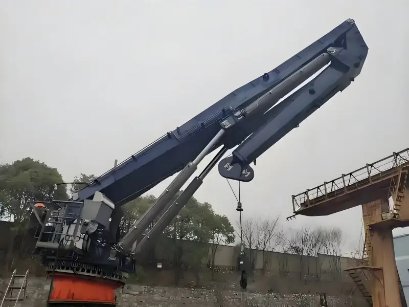 knucle boom crane.jpg