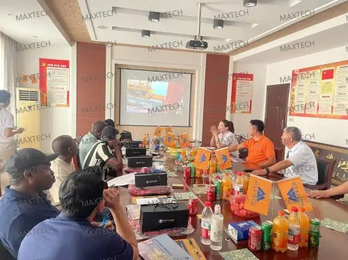 Clients visit MAXTECH factory2.jpg