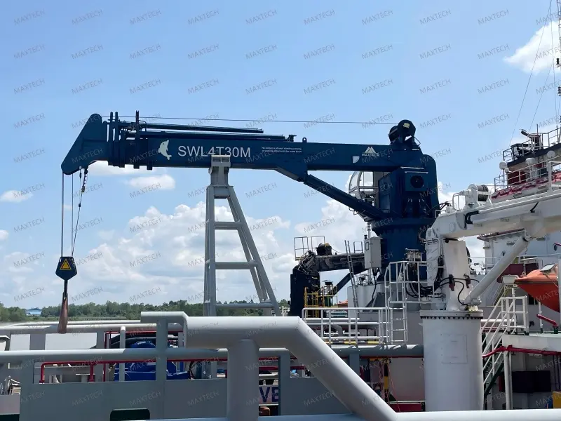 The 4T30M Telescopic Boom Offshore Crane 360° Rotation Smart Boom Marine Application
